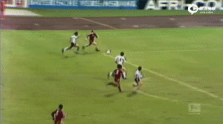 盖德-穆勒机敏的跑位和抢点得分