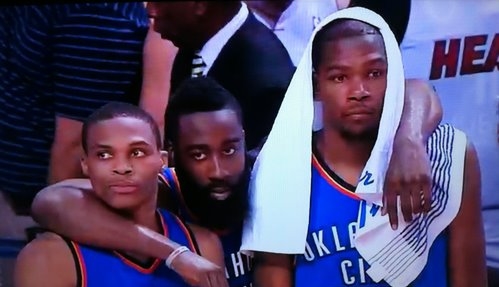 哈登：大哥二哥情义，三弟在此谢过！