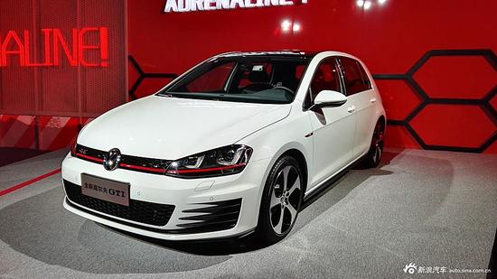 #圆脸比瓜子脸好看# 汽车圈里拼颜值