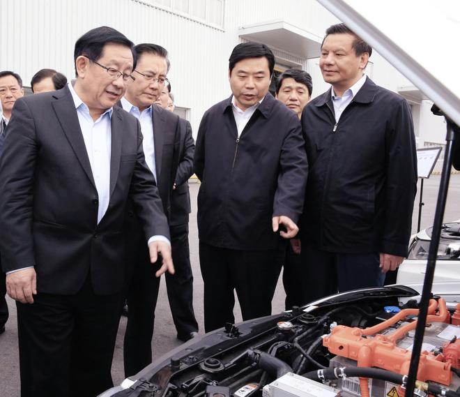 全国政协副主席万钢视察东风悦达起亚