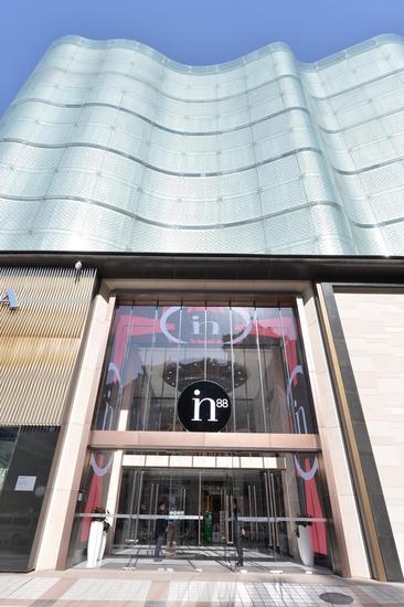 北京王府井银泰in88携韩火火打造潮流殿堂时装大秀