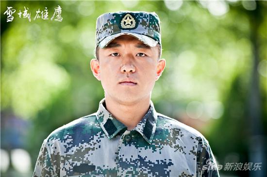 孟阿赛饰鲍大志