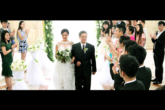 《三个奶爸》张歆艺再披婚纱嫁李晨