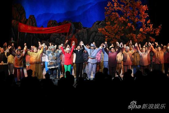歌剧《白毛女》巡演首演成功