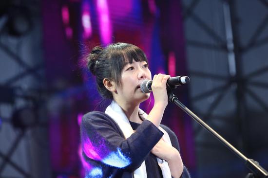 牛奶咖啡组合富妍深情演唱