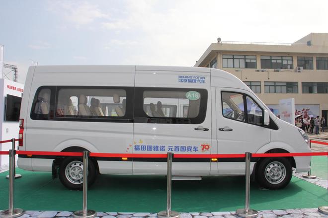 图雅诺元首国宾车 精工品质吸引目光