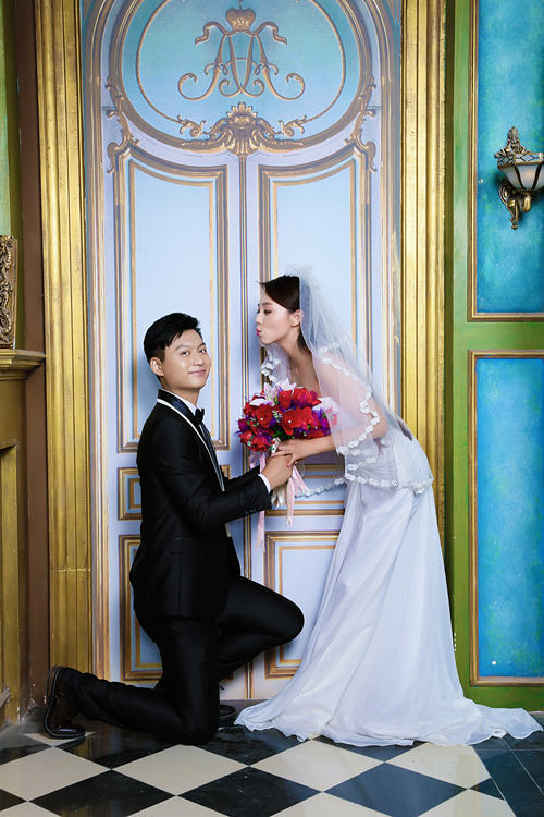 侯京健亮相《北上广》狂虐单身秀恩爱