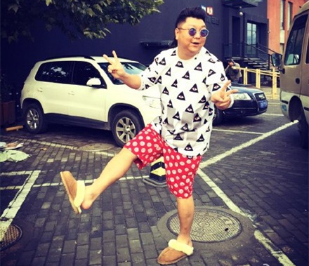 魏巍大婚“盗墓兄弟”刘天佐微博送祝福_手机新浪网