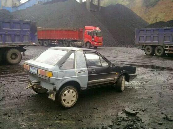 变成了双门轿跑