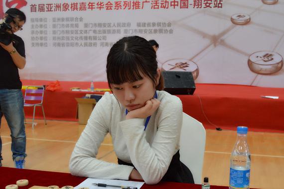 梁妍婷在比赛中