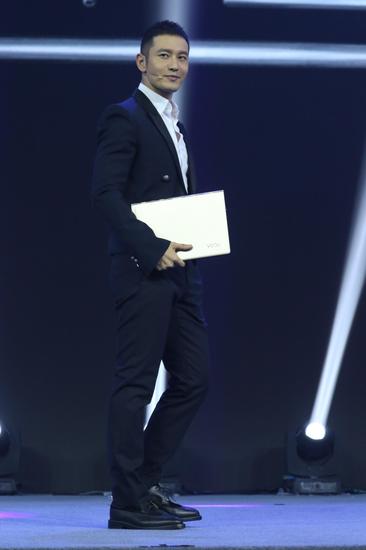 联想发布YOGA系列新品