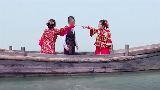 杨紫杨志刚刘芊含船上争吵