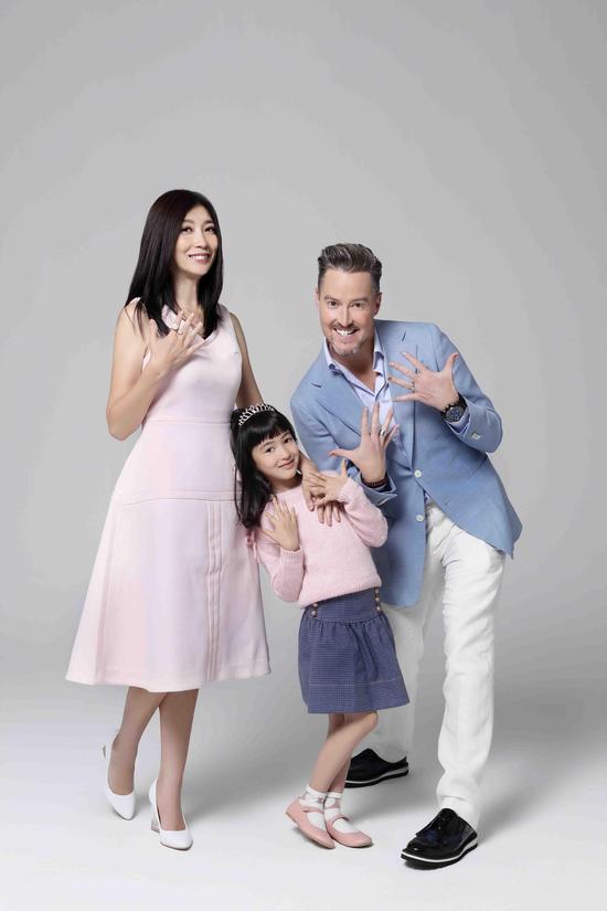 夏克立一家献唱《小小的美好》mv首发