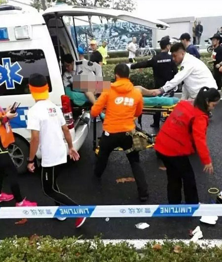 2015上海马拉松赛急救现场