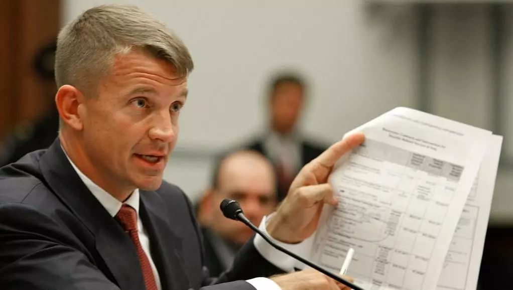 1997年创立黑水公司的美国前"海豹"突击队队员埃里克·普林斯在中国