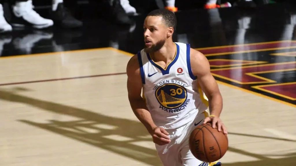 知名记者rachel:库里全身都是抓痕