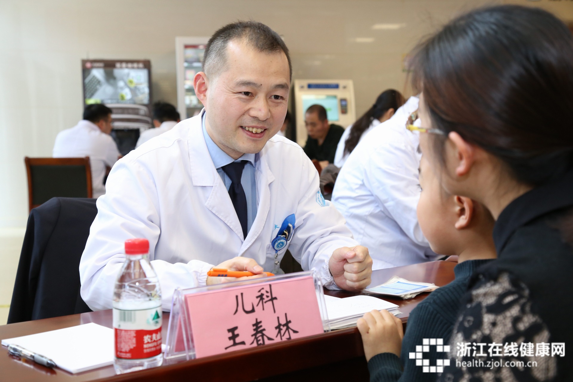 省级医院骨干"下沉"到基层 家门口就能免费看名医