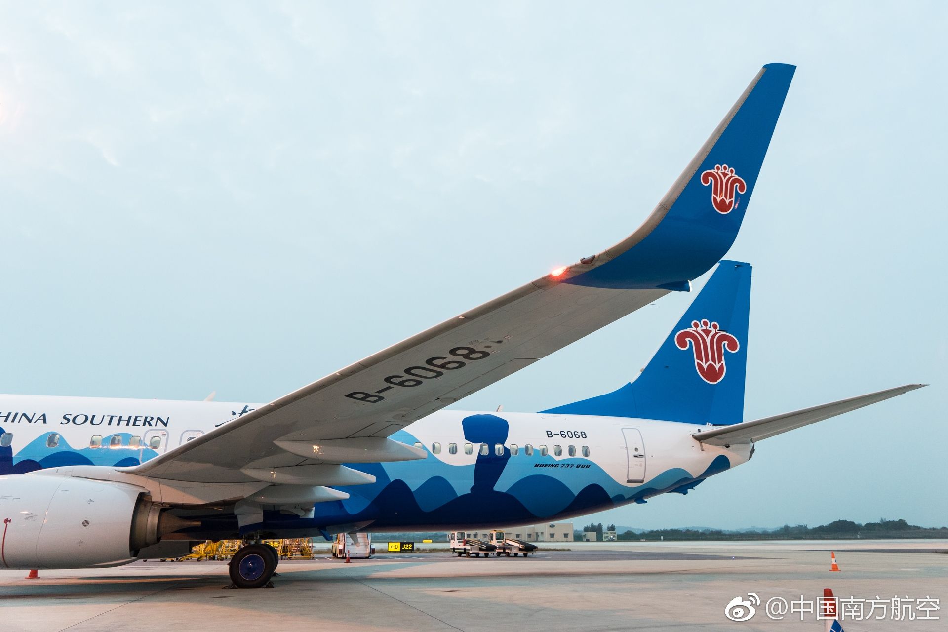 南航贵州号飞抵广州将执飞枢纽机场航班