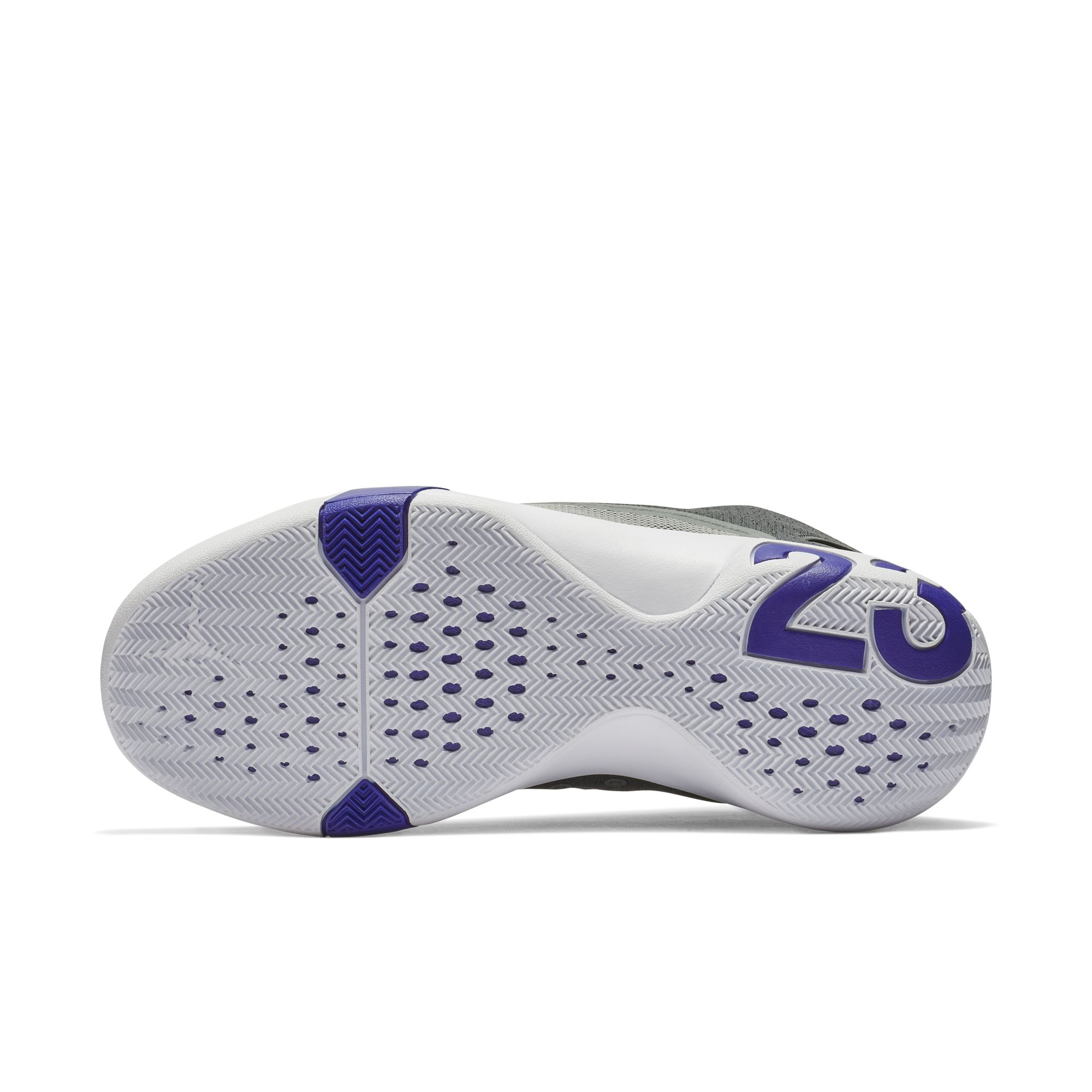 战斗形态!蓝白灰 jordan ultra fly 3 造型犀利!