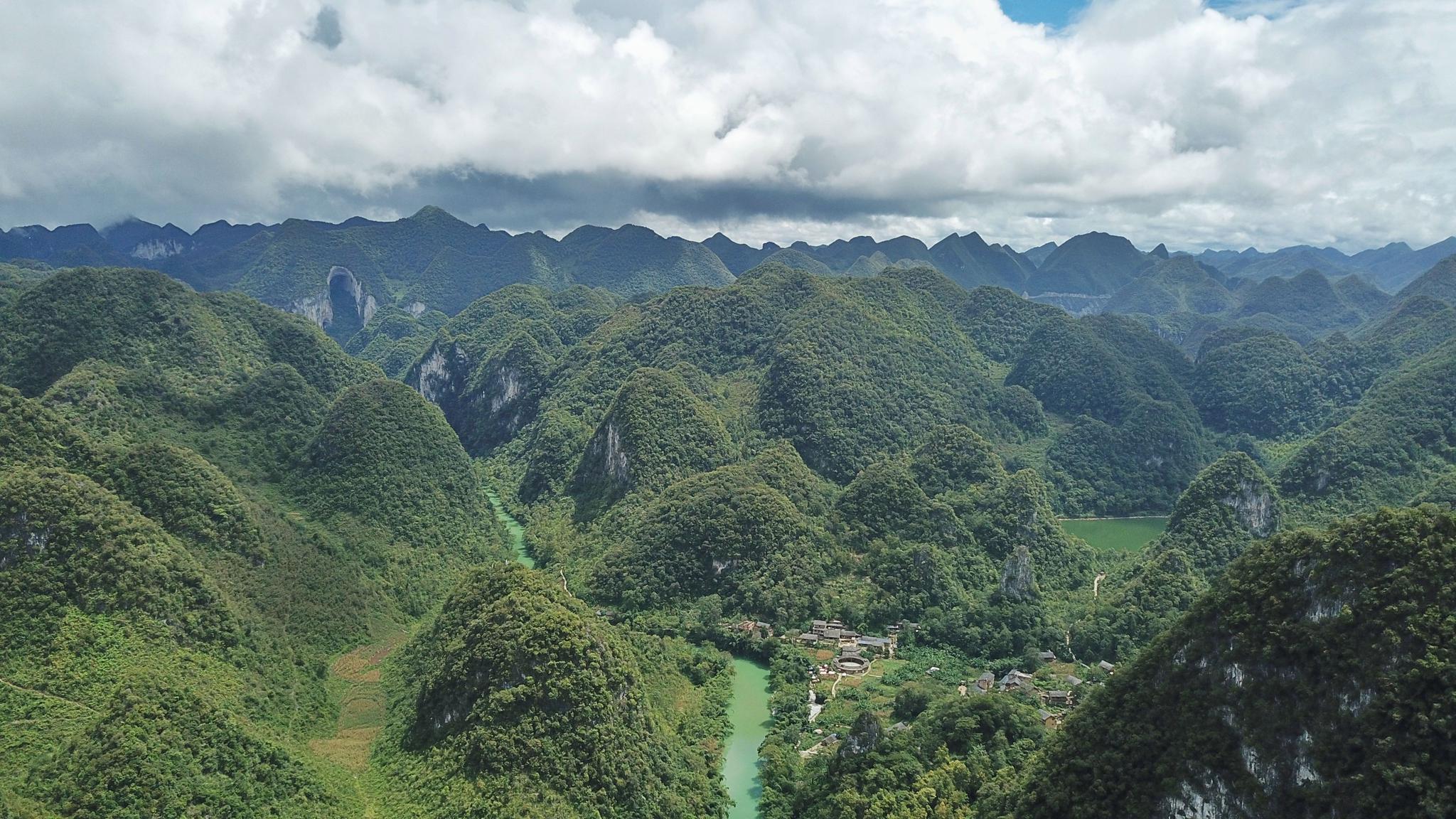 格凸河美景如画