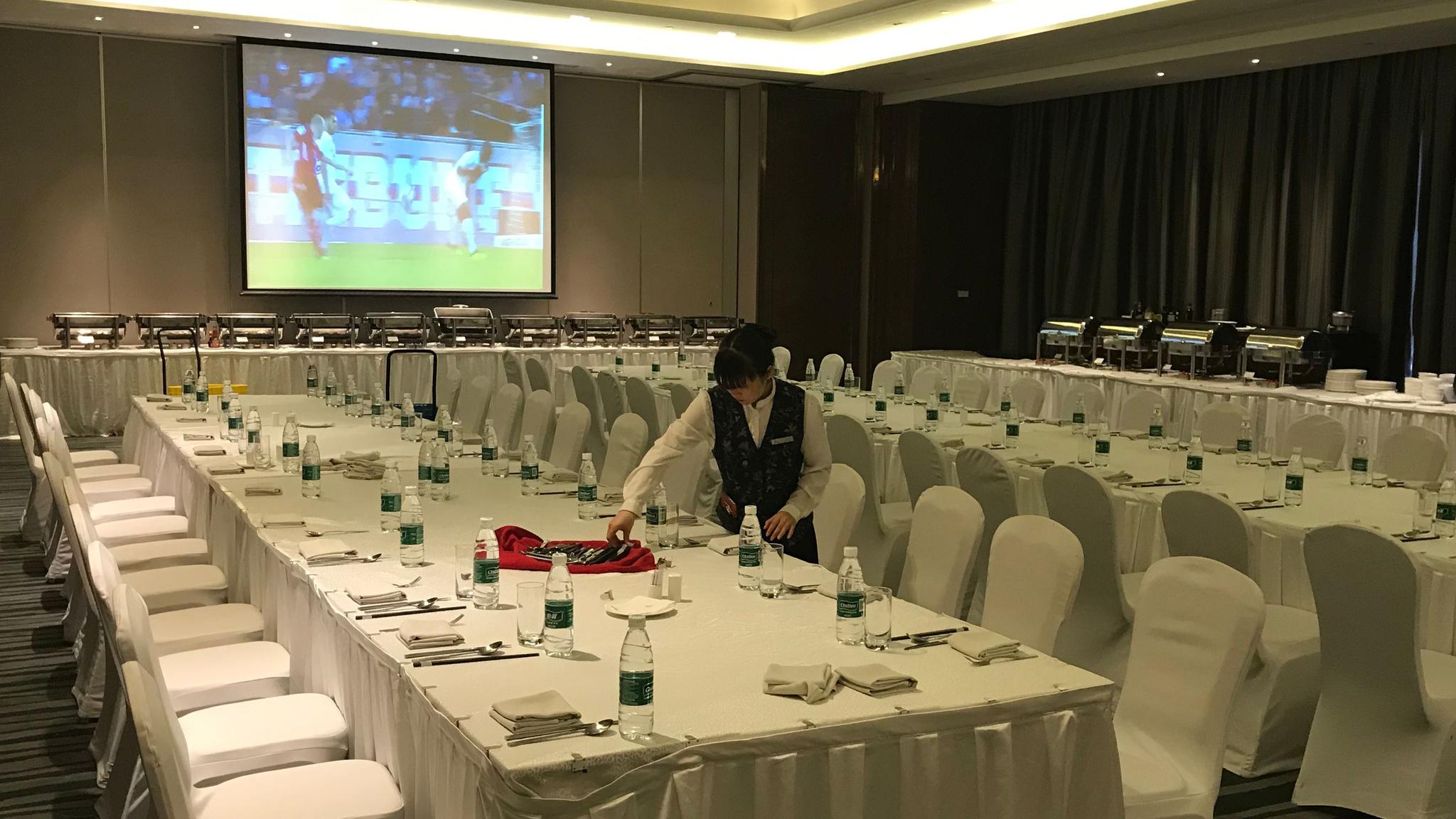 独家|恒大厨师负责国足食谱,队员用餐时没人玩