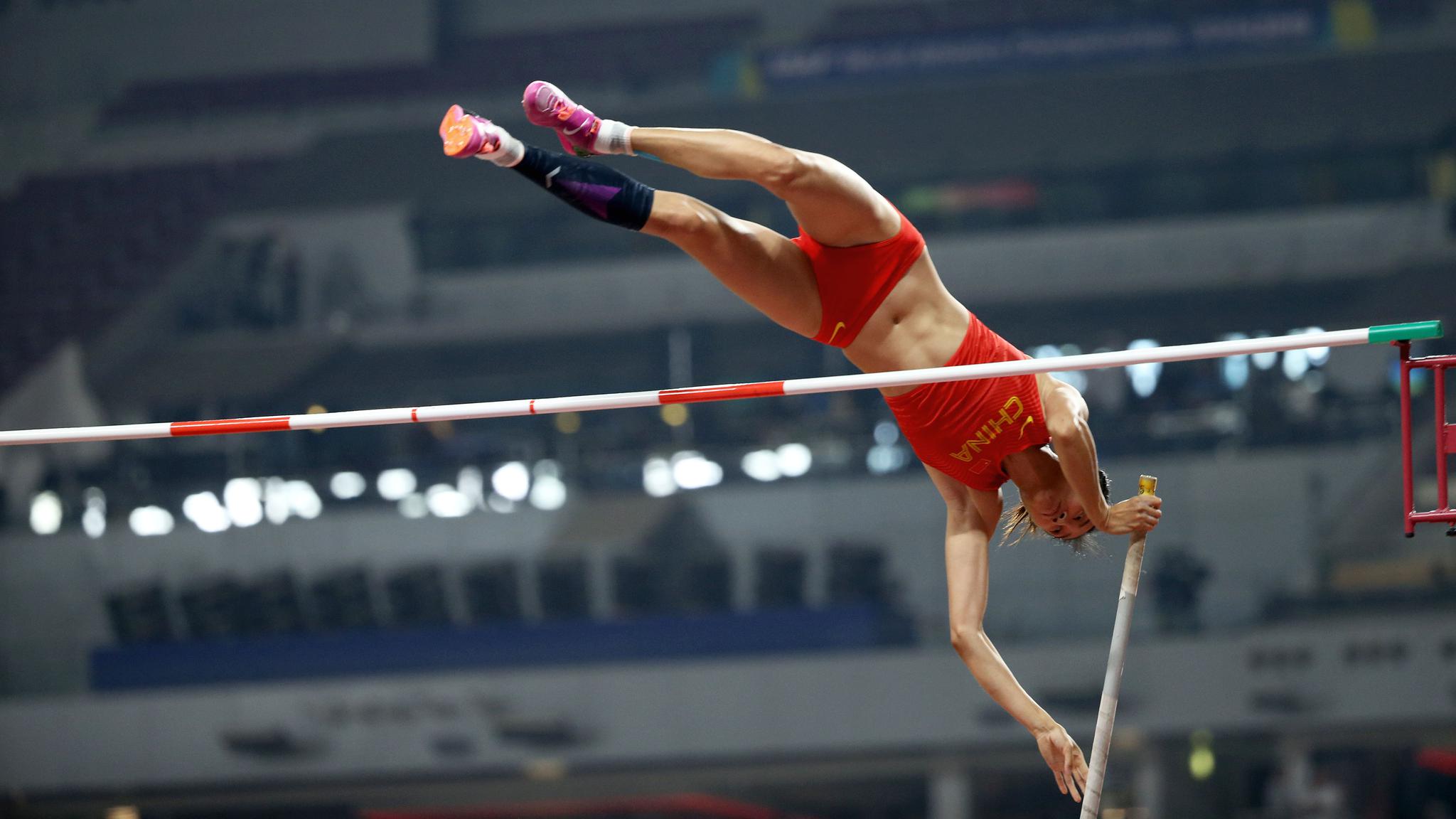 田径世锦赛丨女子撑杆跳高李玲晋级决赛