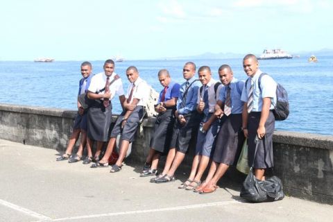 斐济群岛共和国男人传统的苏卢裙