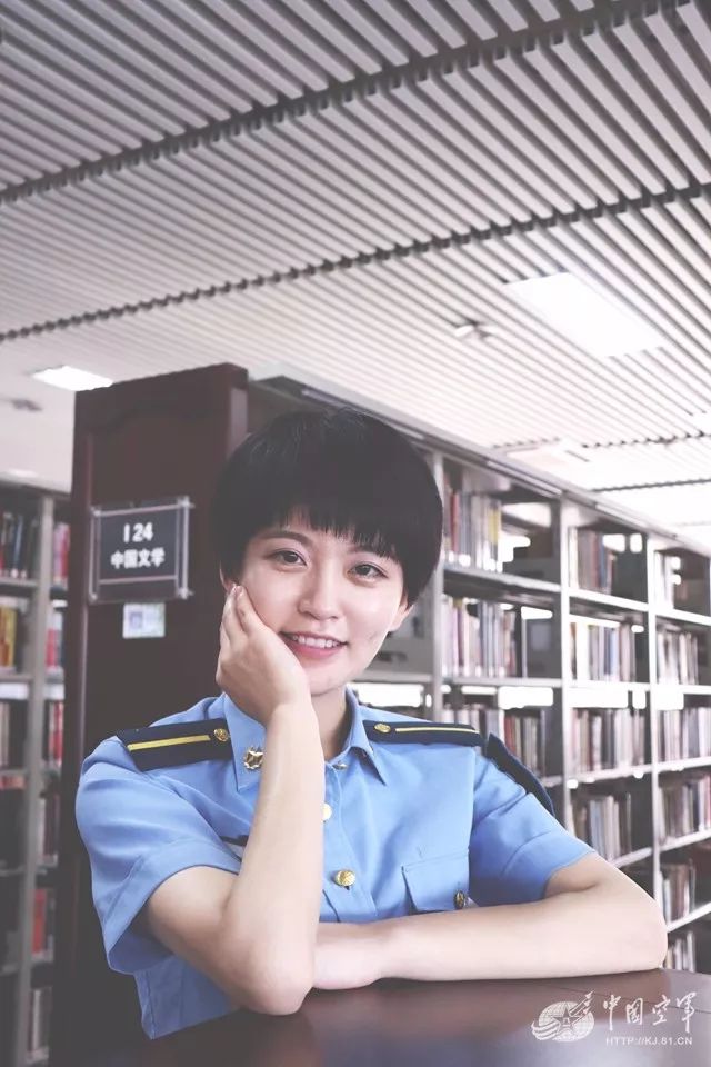 看了这组军校学员的对比照原来部队才是最好的选择