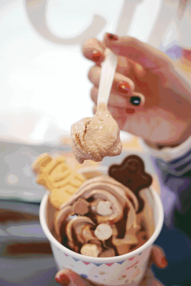 吃到要靠抢只有这才有阿华田现打冰淇淋