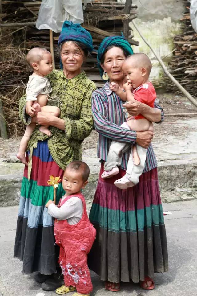 张先痴辞世，他的扮演者写文追忆了拍摄纪录片《痴》的背后故事