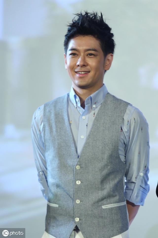 林志颖大哥夜市卖肠粉生意平平考虑做保安,曾在自家店铺卖亏20万