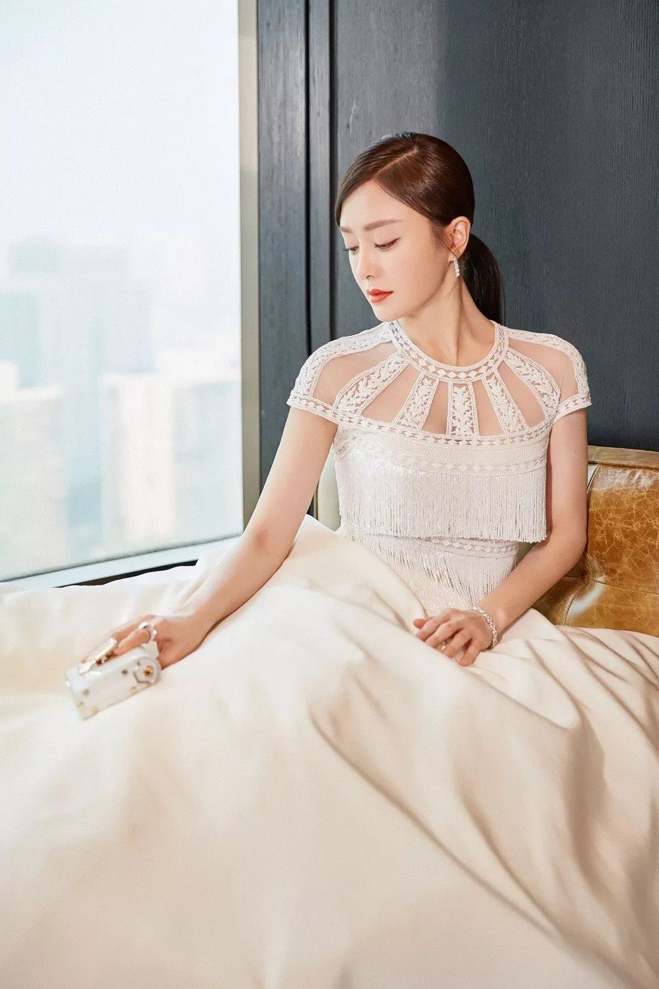 angelababy惊艳得人一哆嗦,祖儿又厚又暖又时髦专治老寒腿!