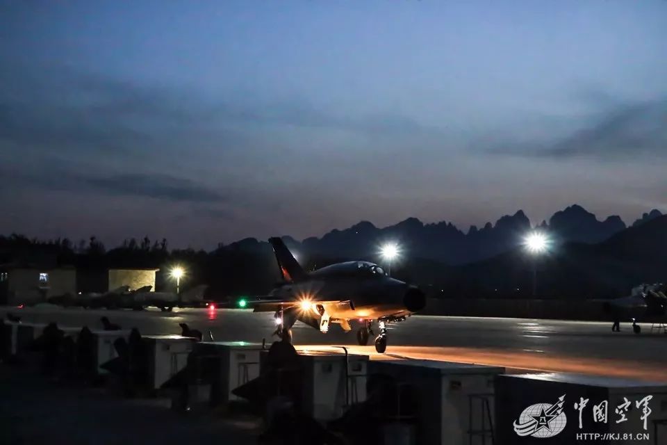 首次夜航训练如何确保万无一失?看完你会懂得他们的“极致