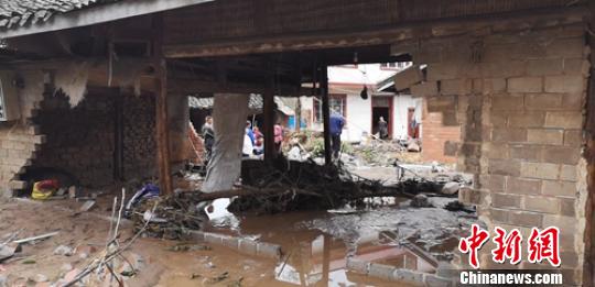 四川乐山 5 21 特大暴雨致7县51个乡镇受灾 手机新浪网