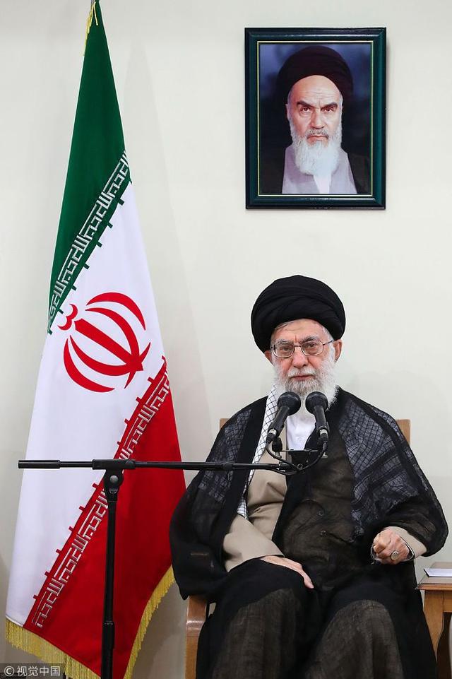 伊朗最高领袖哈梅内伊力挺总统鲁哈尼 反对议会罢免总统