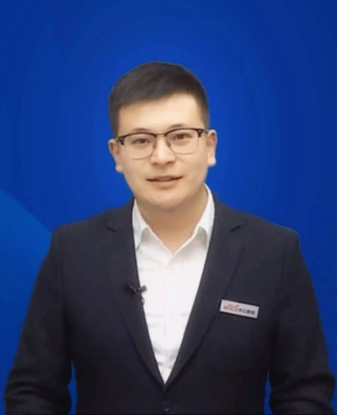 把理想和远方写进诗里中公教育师资招聘空中宣讲