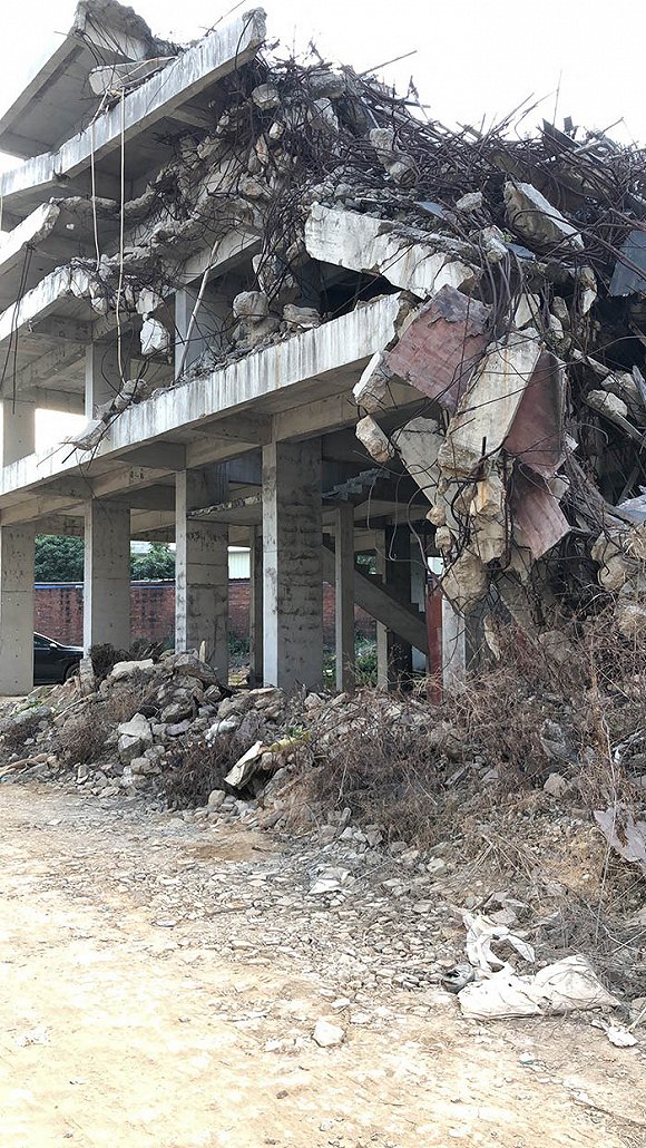 东莞消防开展地震救援拉动演练致多栋建筑坍塌多人被困