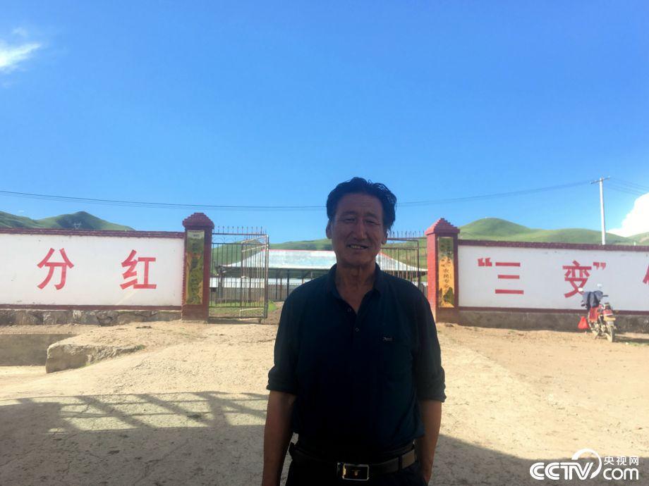 最终导致三个儿子都没能上学,这是甘南藏族自治州合作市那吾镇多河村