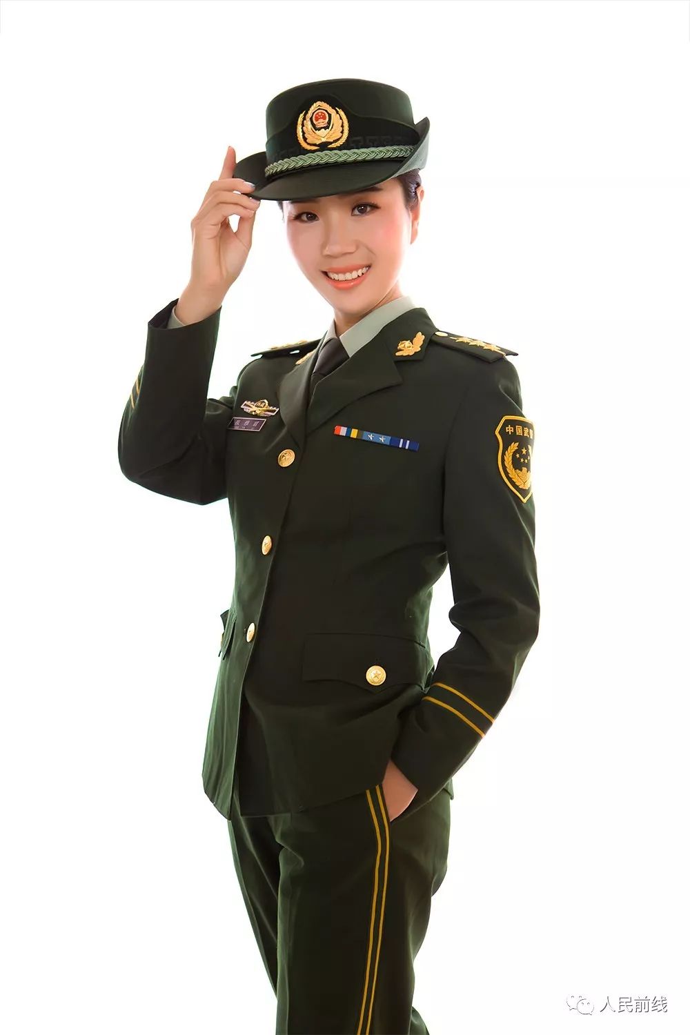 男士官娶了女军官,背后有怎样的故事?