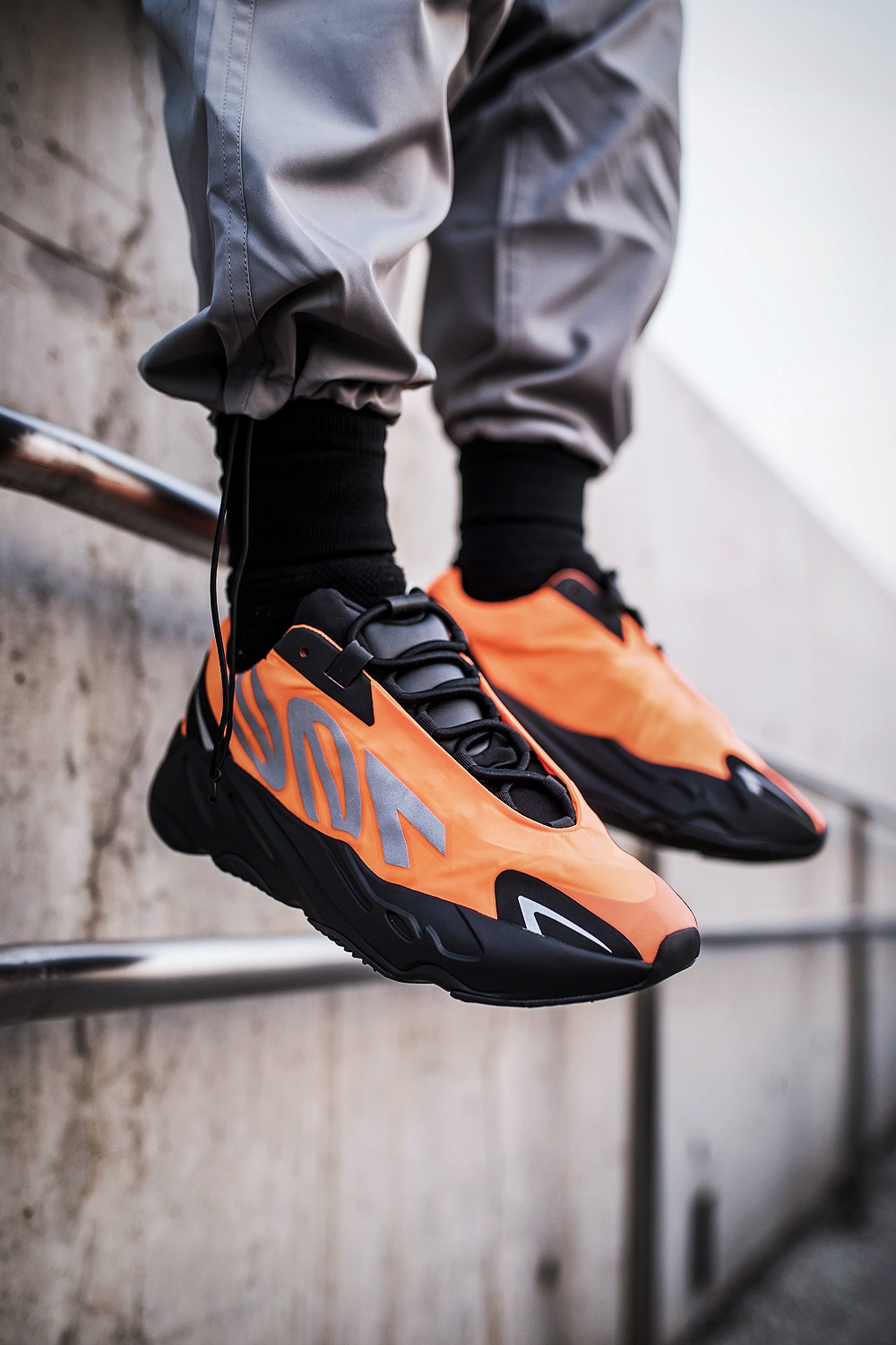 本月最难抢的 yeezy 后天发售!看完小编上脚绝对真香!