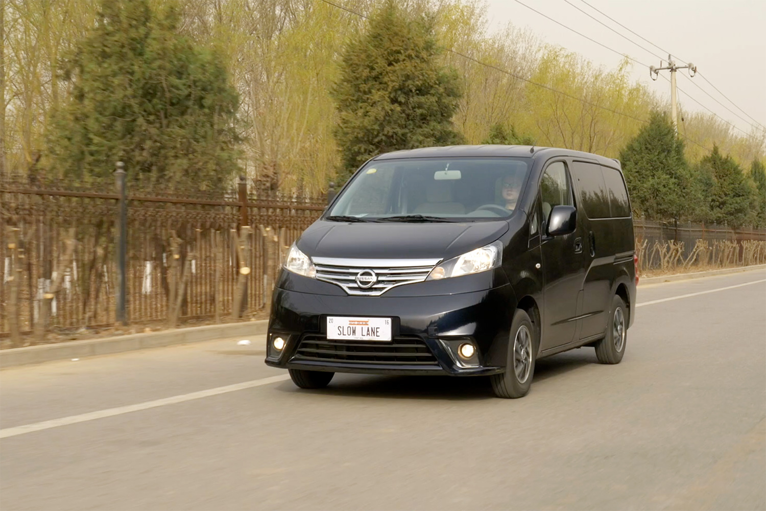 载人拉货两相宜 体验郑州日产nv200