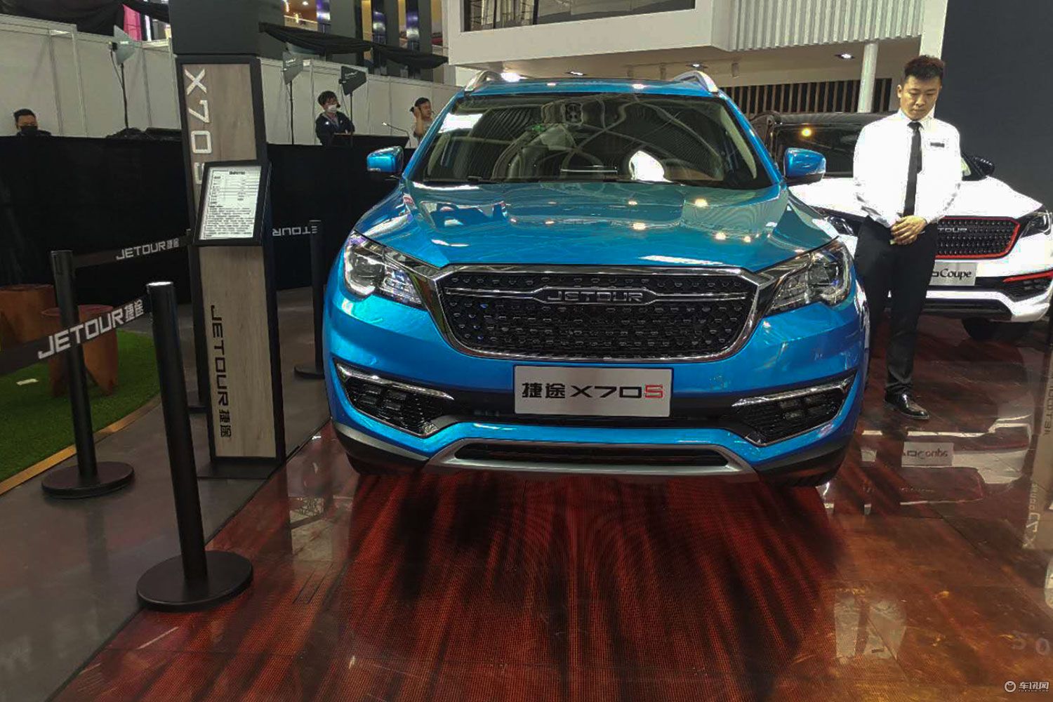 5款车型首发 奇瑞控股jetour捷途首次亮相-新浪汽车