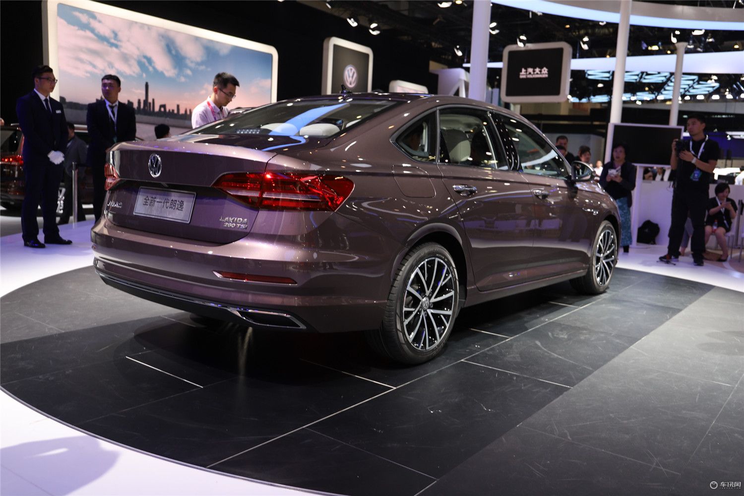 北京车展实拍:升级后再战的大众朗逸plus