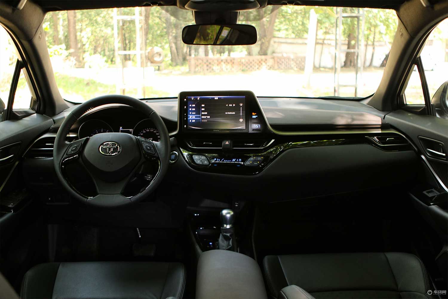 一汽丰田奕泽izoa抢先体验tnga架构新力作