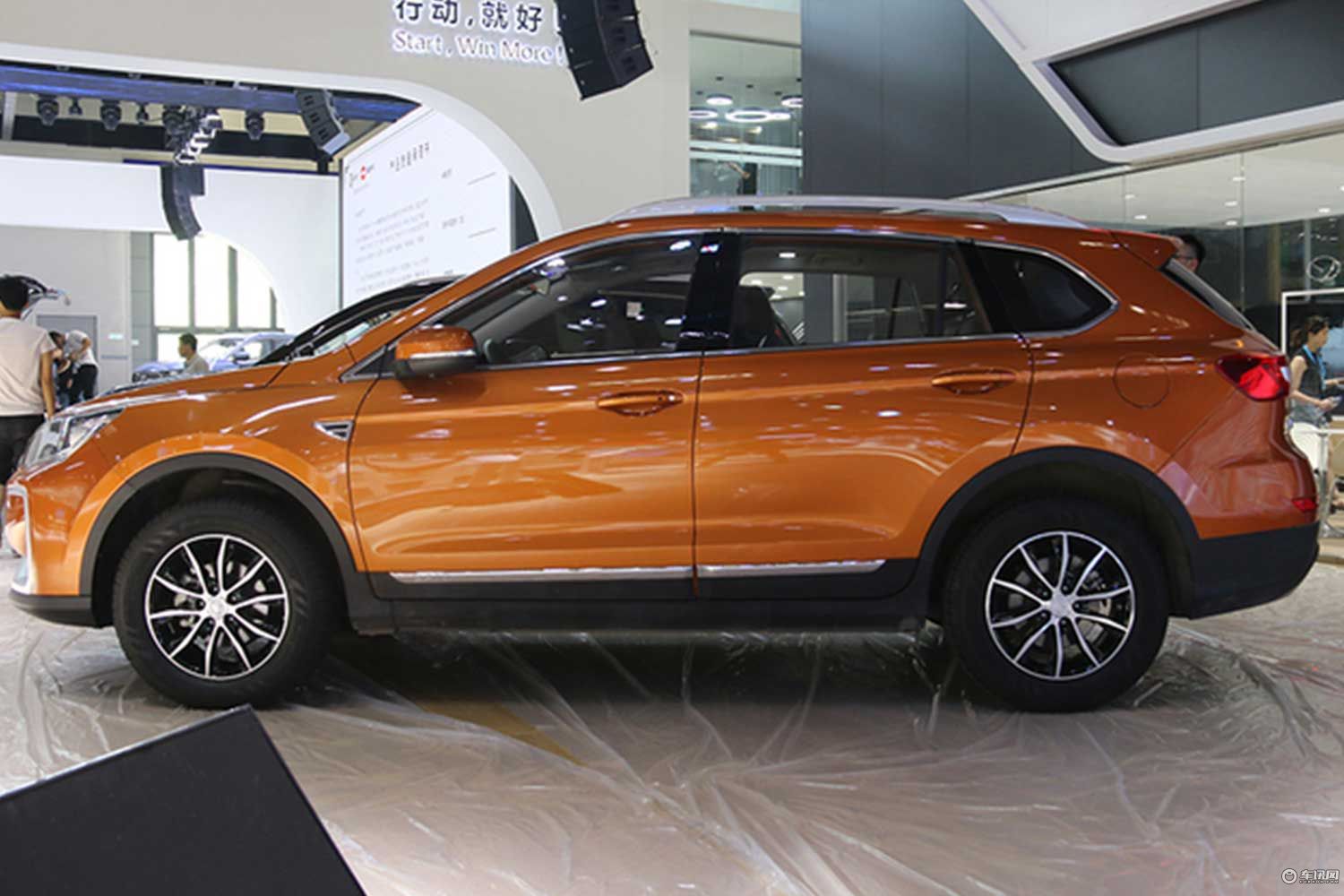 北汽幻速c21正式亮相重庆车展 将于10月上市