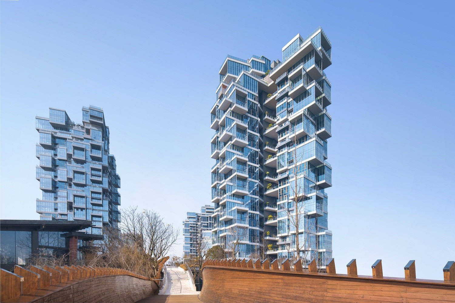 漂浮在空中区,摇曳于水面,与环境共融的垂直社区 — 成都麒麟荟