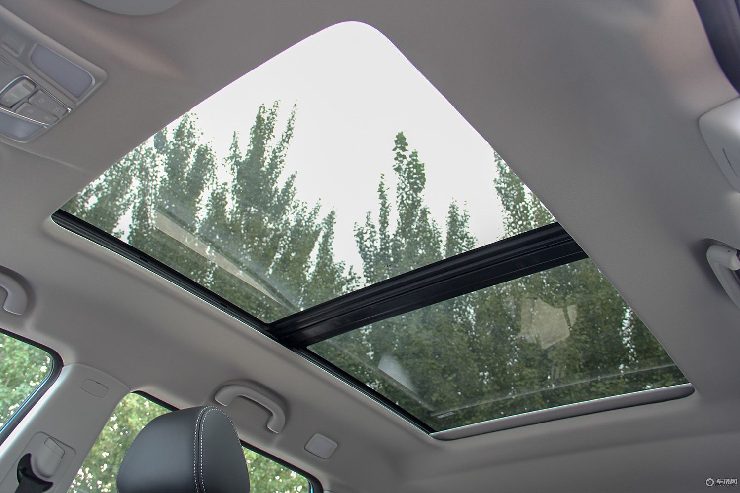 空间超乎想象奇瑞捷途x70静态实拍解析