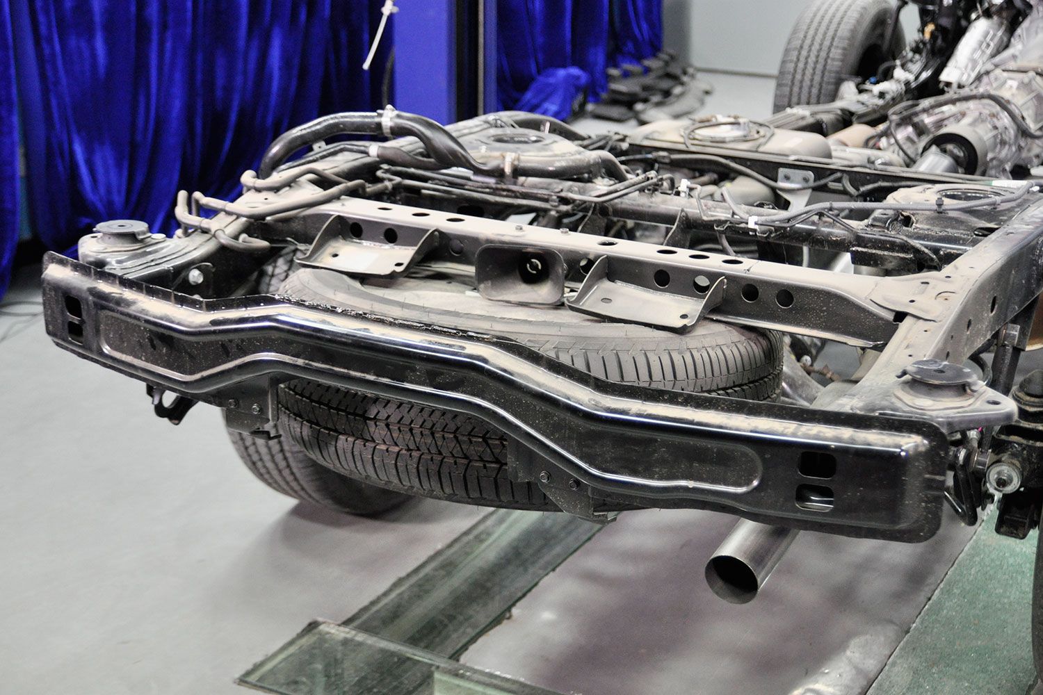 亲民硬派越野梦 途达拆解报告-新浪汽车