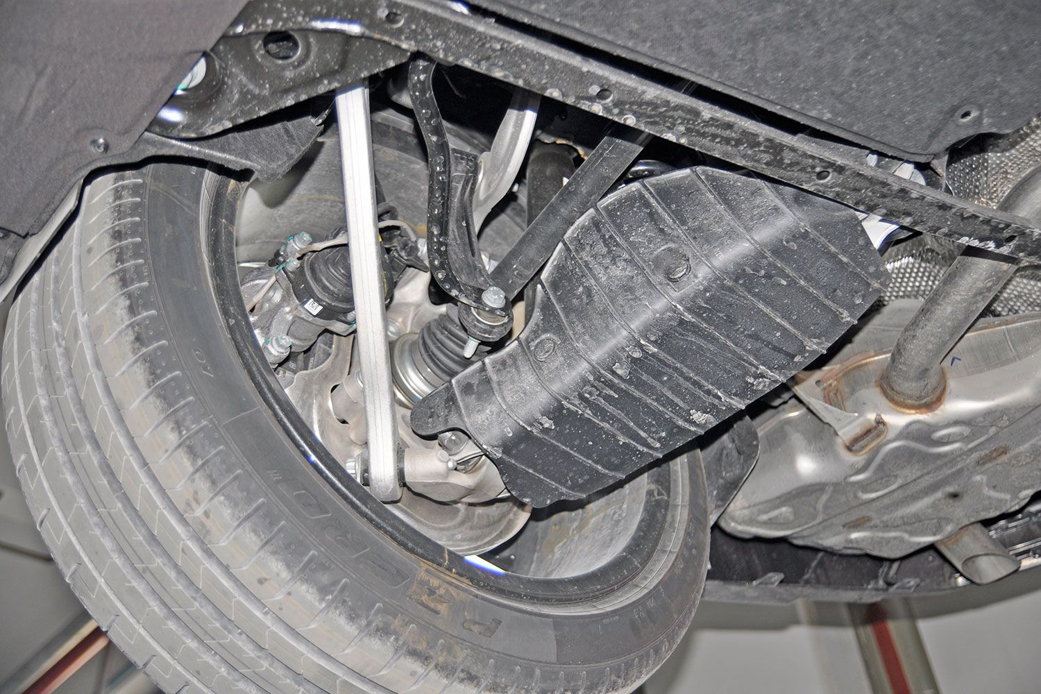 【技术讲堂】全新奥迪a6l底盘防护简析