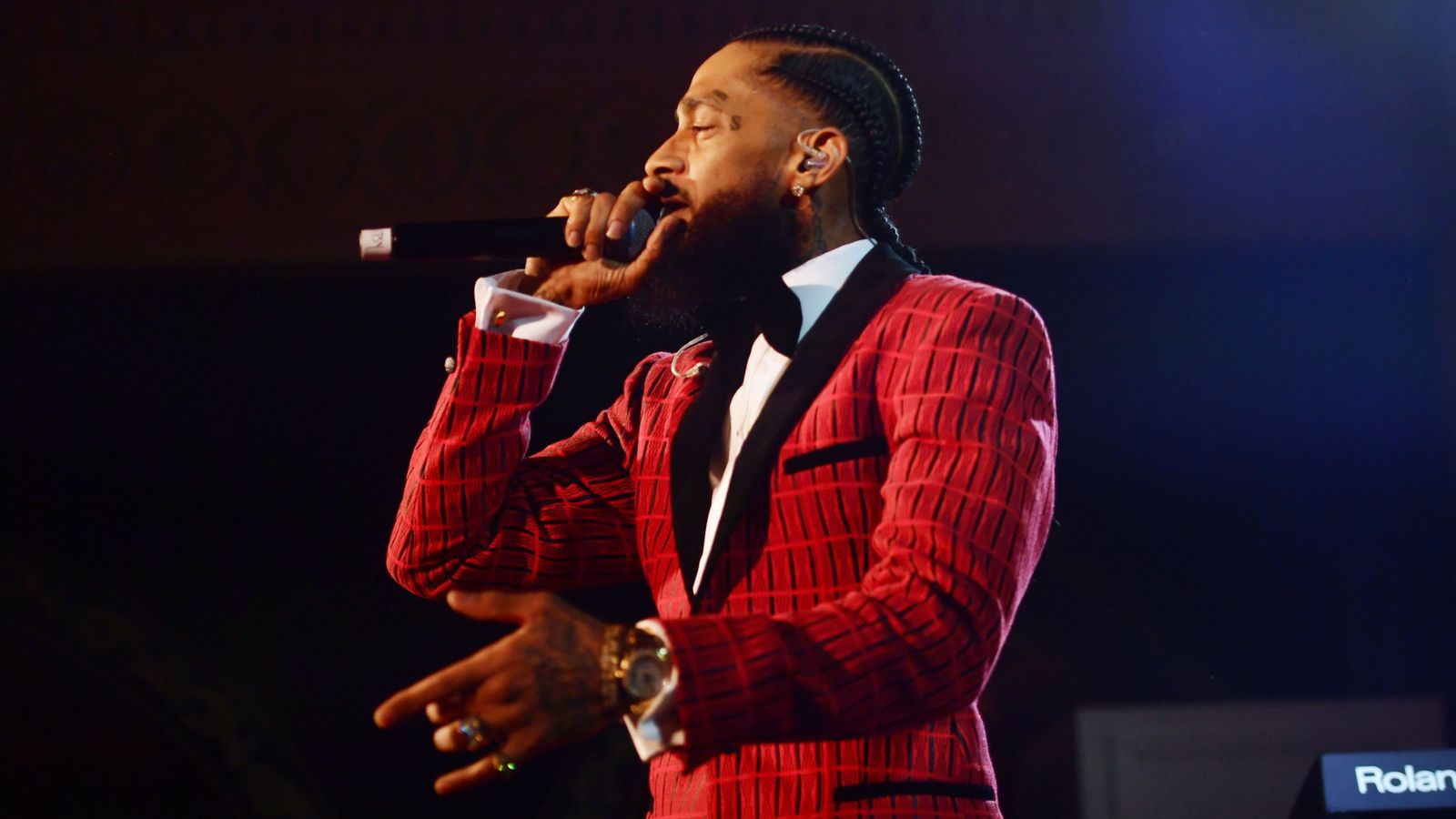 美国说唱歌手尼普西·哈塞尔(天空新闻网)据海外网早前报道,当地时间3